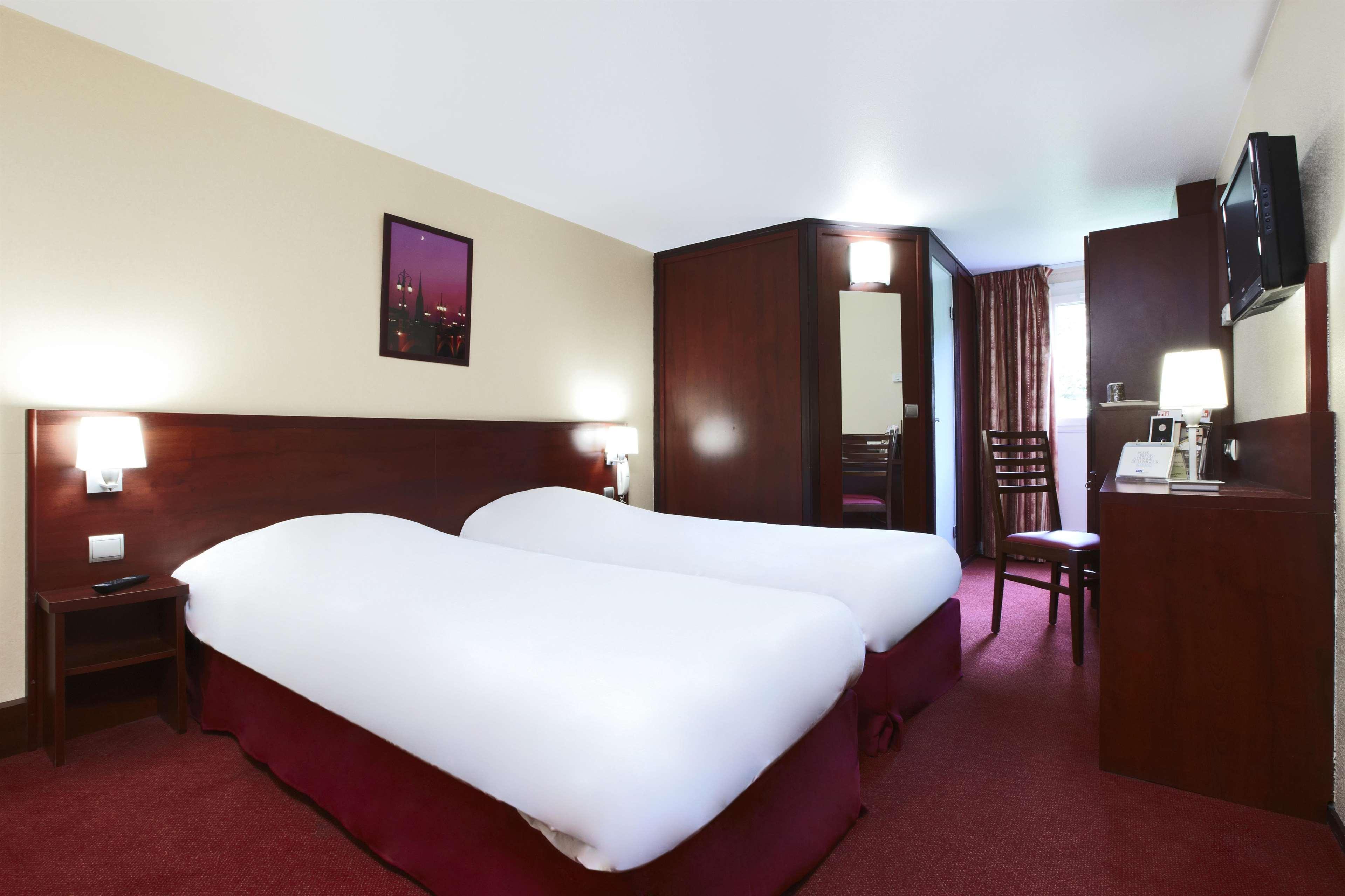 กีริอ๊าด บอร์โด ลอร์มงต์ Hotel ลอร์มองต์ ภายนอก รูปภาพ
