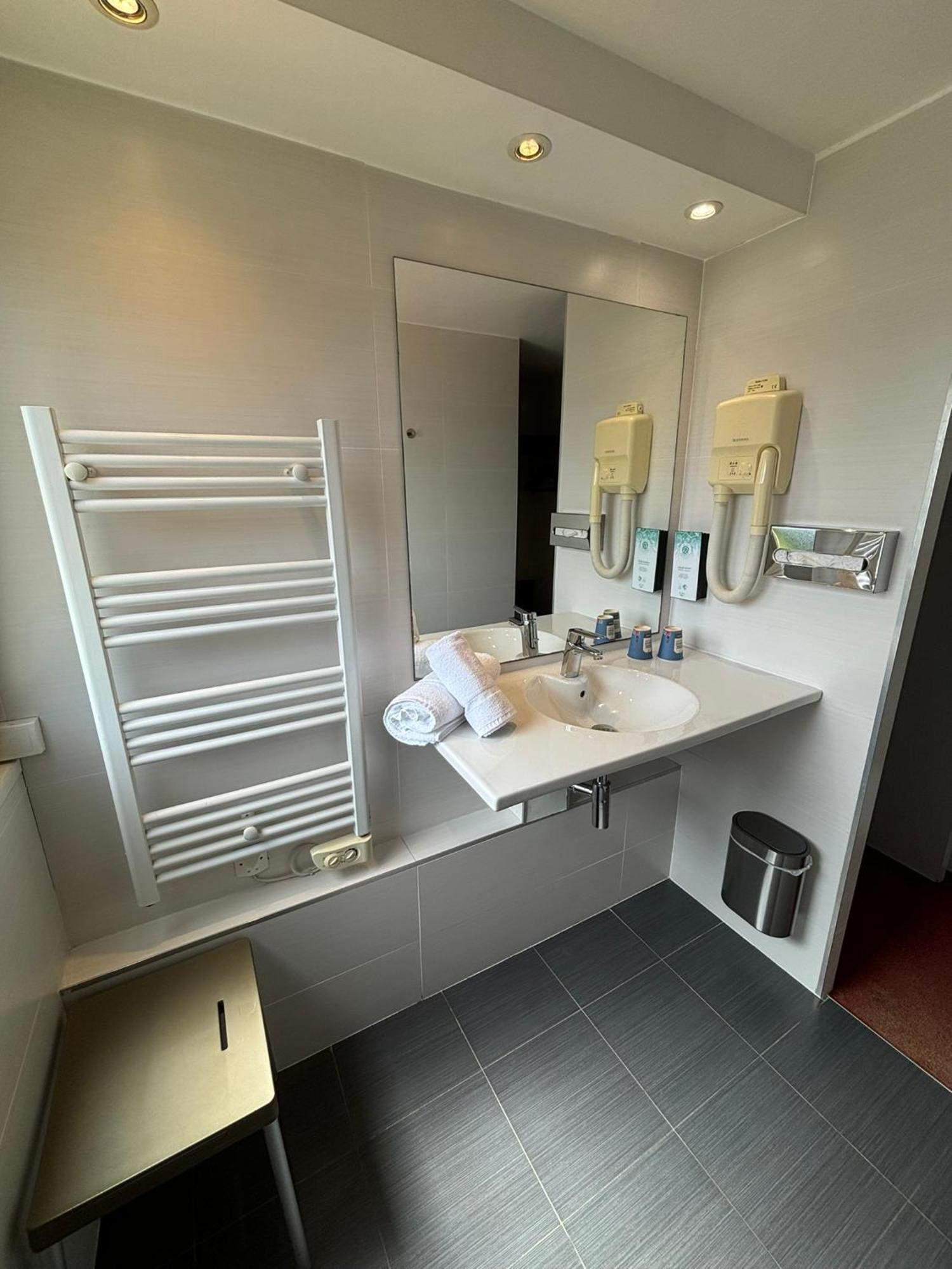 กีริอ๊าด บอร์โด ลอร์มงต์ Hotel ลอร์มองต์ ภายนอก รูปภาพ
