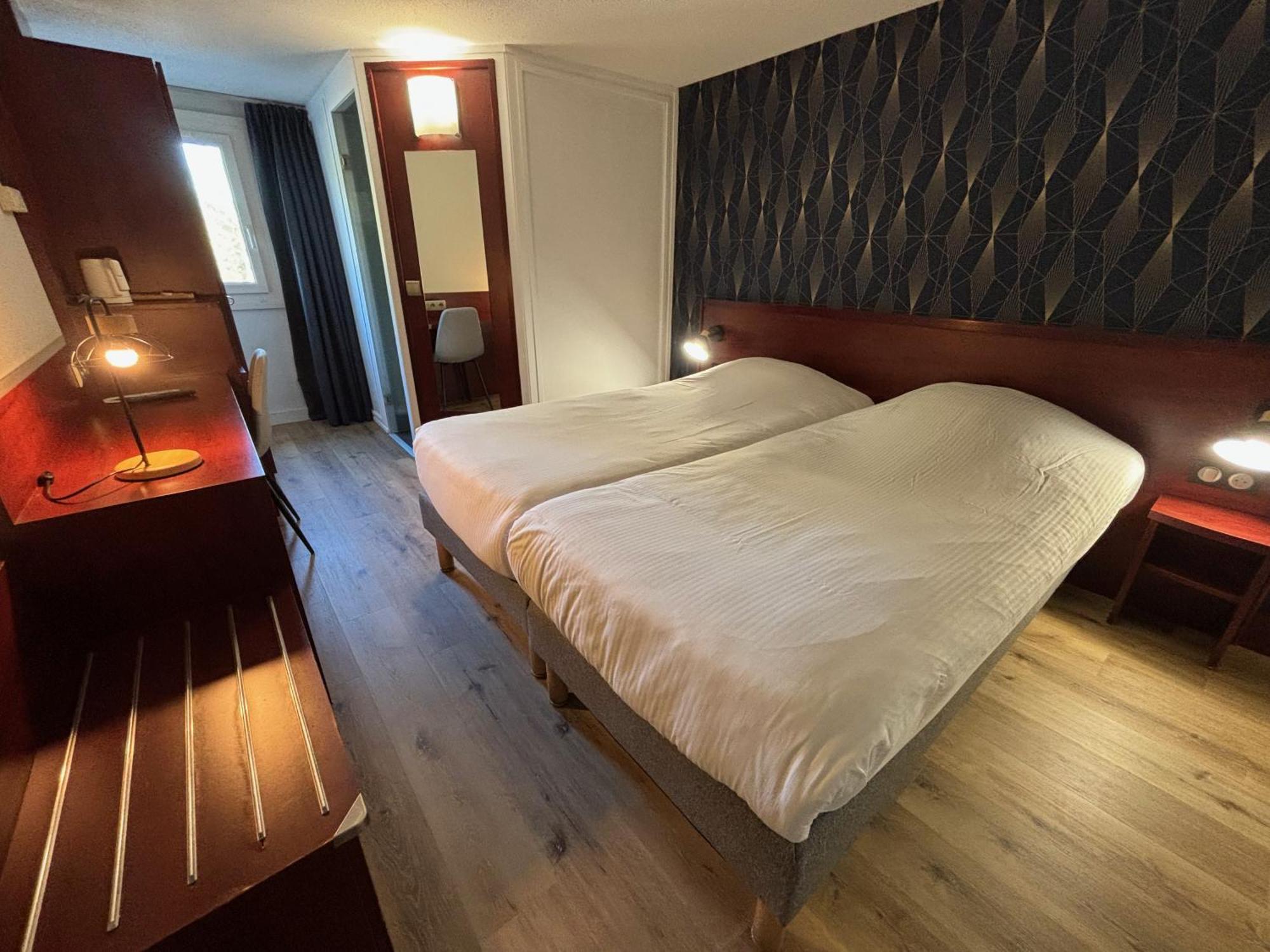 กีริอ๊าด บอร์โด ลอร์มงต์ Hotel ลอร์มองต์ ภายนอก รูปภาพ