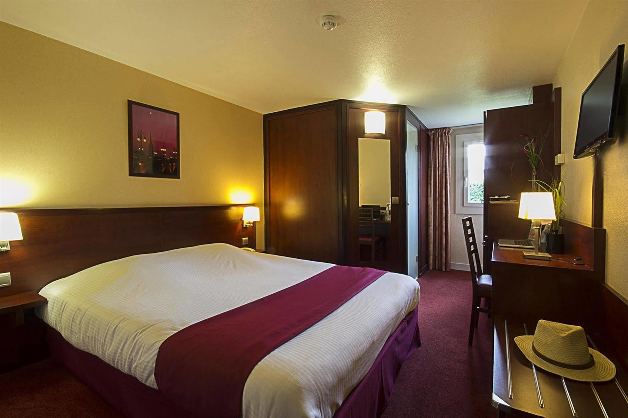 กีริอ๊าด บอร์โด ลอร์มงต์ Hotel ลอร์มองต์ ภายนอก รูปภาพ