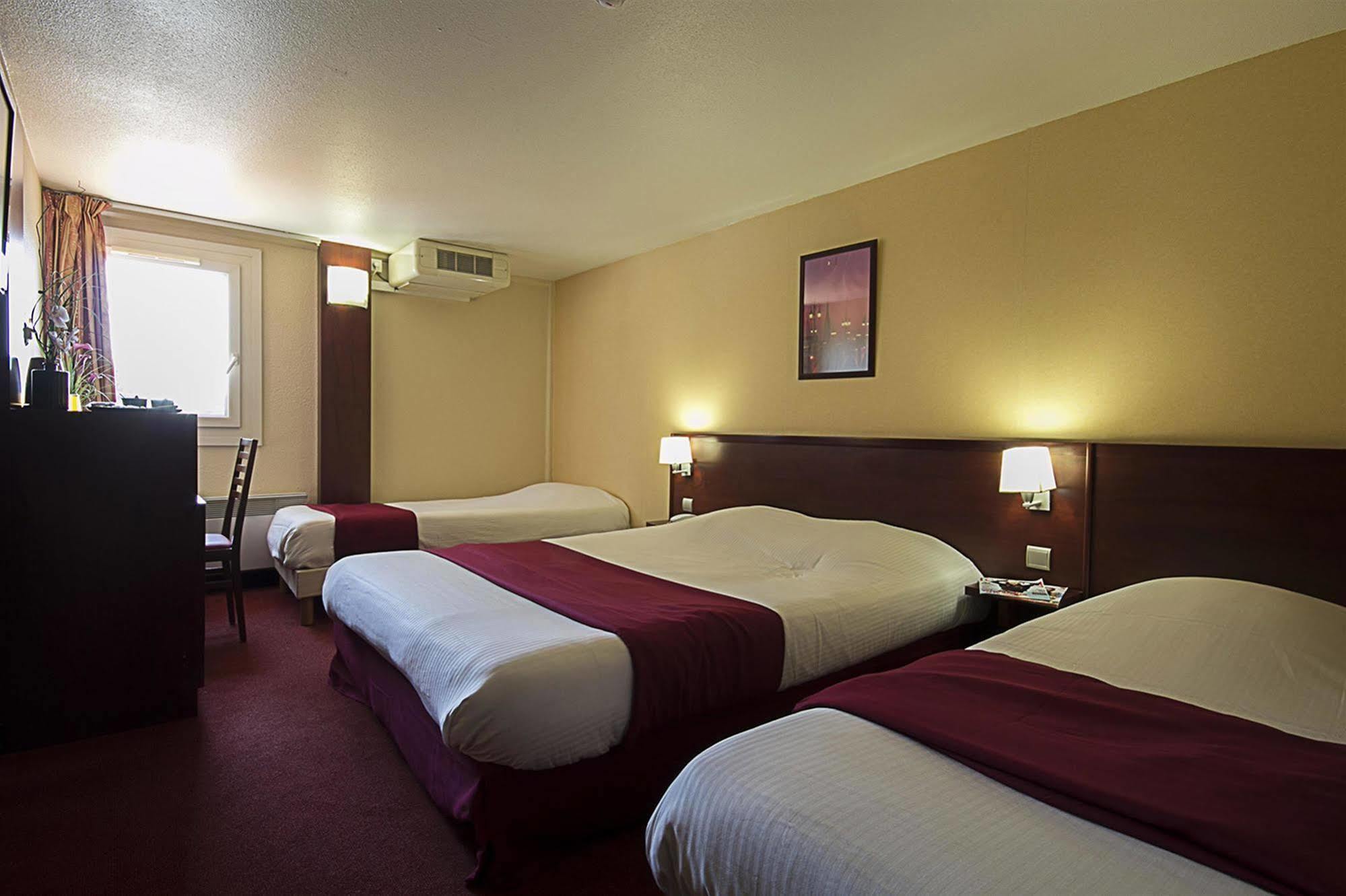 กีริอ๊าด บอร์โด ลอร์มงต์ Hotel ลอร์มองต์ ภายนอก รูปภาพ